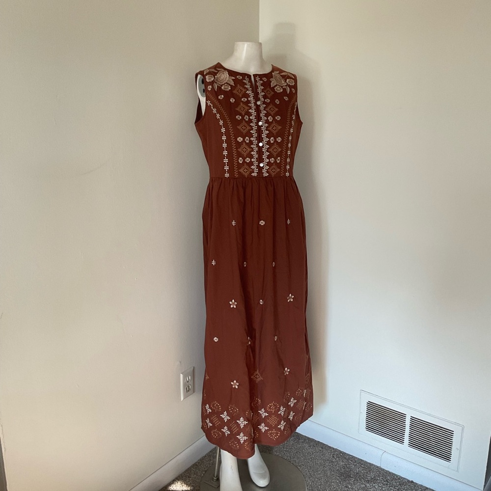 La Bellum by Hillary Scott Brown Embroidered Dress S